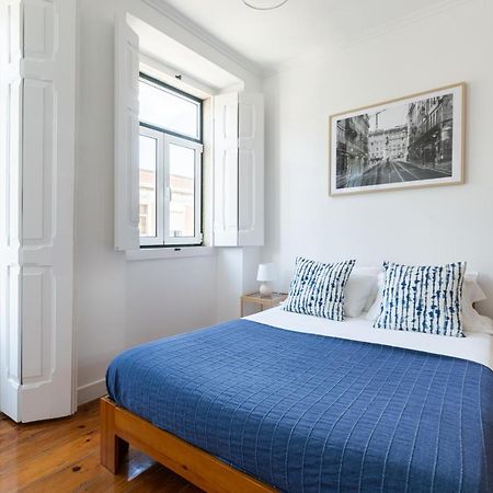 ליסבון White & Blue Vintage Home In Graca מראה חיצוני תמונה