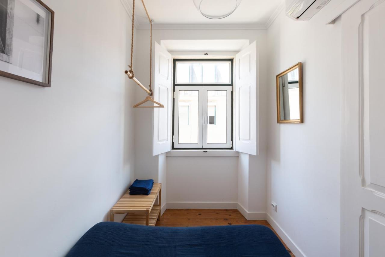 ליסבון White & Blue Vintage Home In Graca מראה חיצוני תמונה